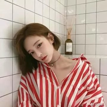 霓裳鬼影